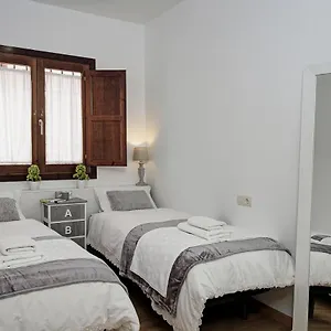 Apartamento Santiago 30, 1a, Granada